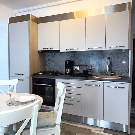 Bulldog 2 Lejlighed Năvodari